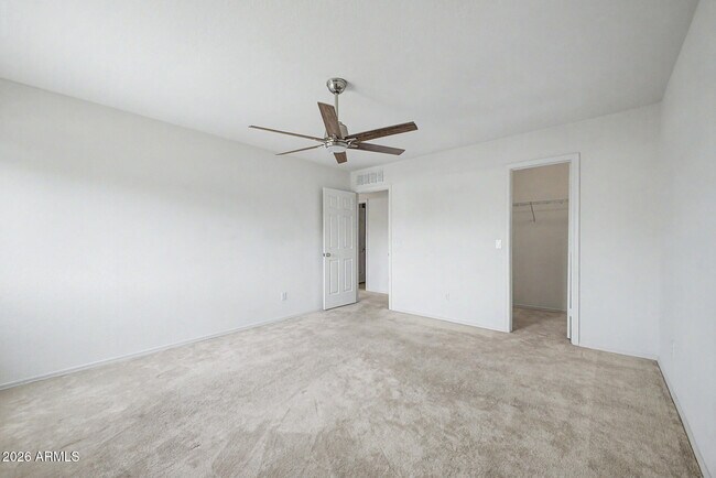 Building Photo - 3119 W Pleasant Ln