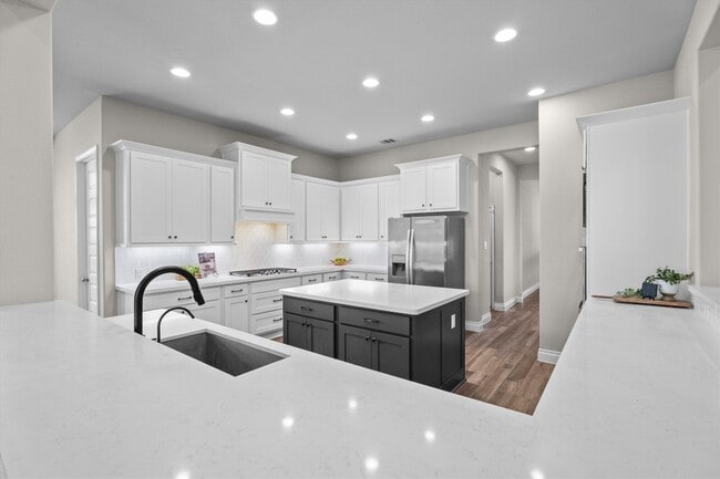 Building Photo - 28348 Sterling Oak Dr