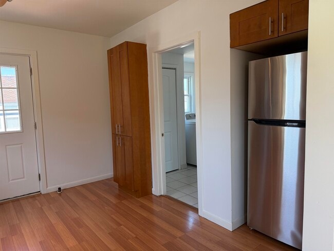 Building Photo - 119 Marsellus Pl