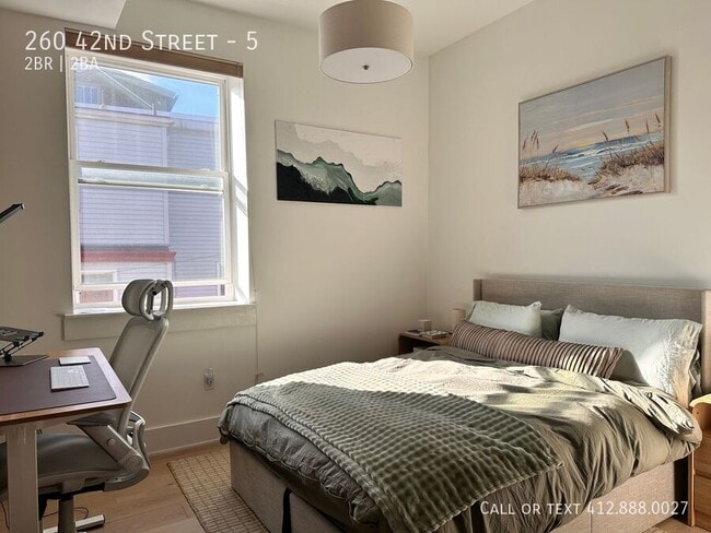 Building Photo - 260 42nd St