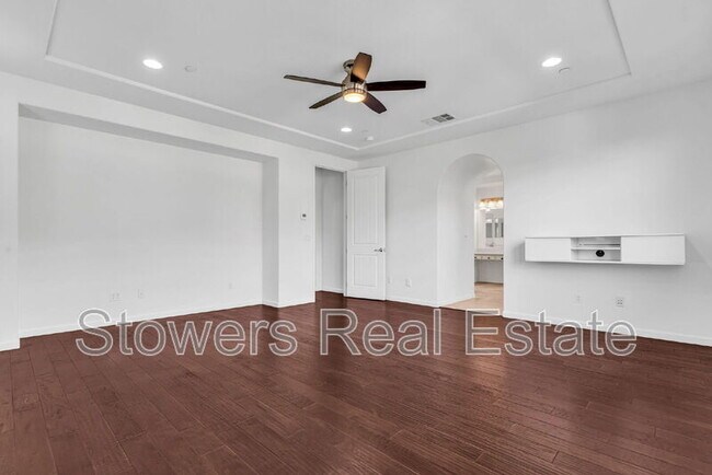 Building Photo - 3223 Carpenter Way