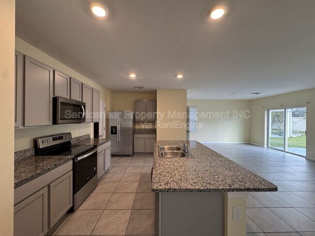 Building Photo - 32562 Canyonlands Dr