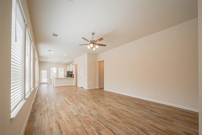 Building Photo - 16939 Chapel Knox Dr