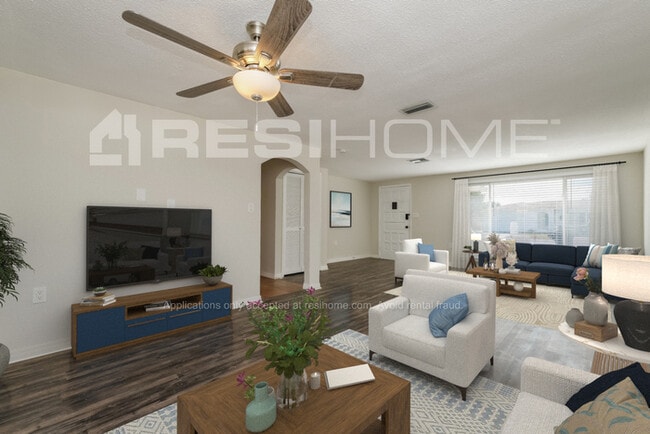 Building Photo - 7005 Brentwood Dr