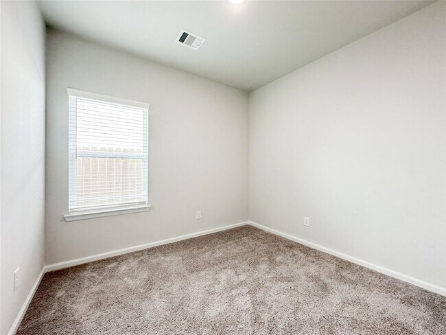 Building Photo - 52 Valiant Ridge Trail