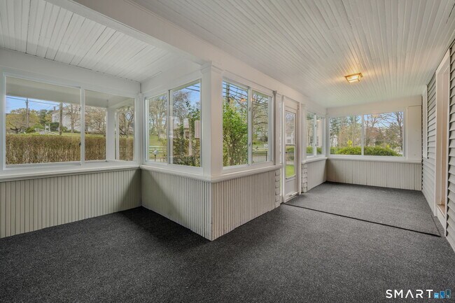 Building Photo - 260 Hamburg Rd