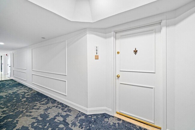 Building Photo - 3610 S Ocean Blvd