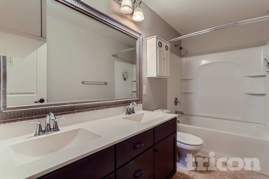 Building Photo - 3408 Ridgestone Way