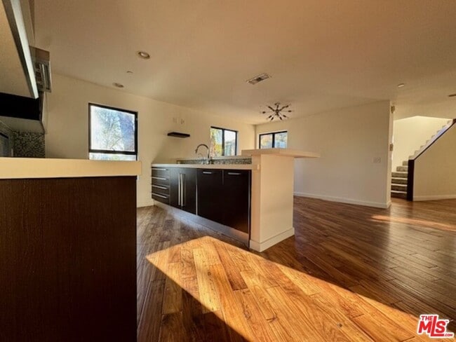 Building Photo - 6441 Bryn Mawr Dr