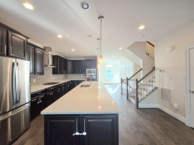 Building Photo - 5415 Stream Bank Ln