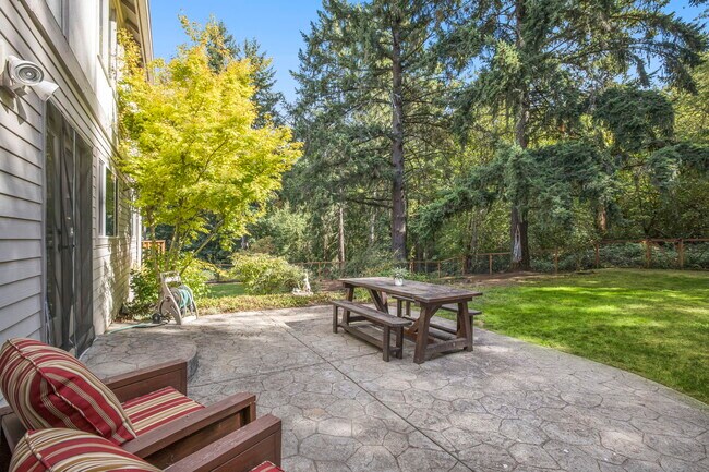 Building Photo - 7874 SW Bayberry Dr