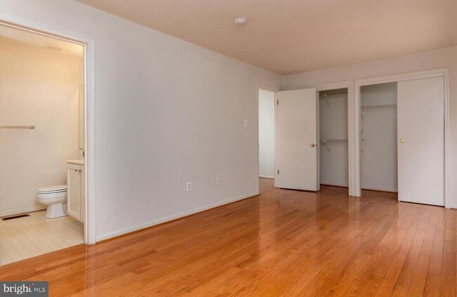 Building Photo - 8734 Ruppert Ct