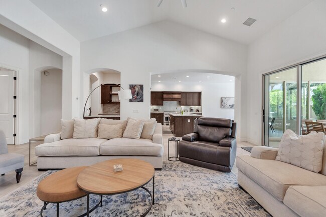 Building Photo - 81805 Four Seasons Pl