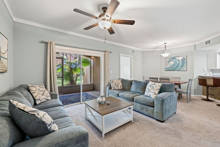 Building Photo - 5060 Fairways Cir