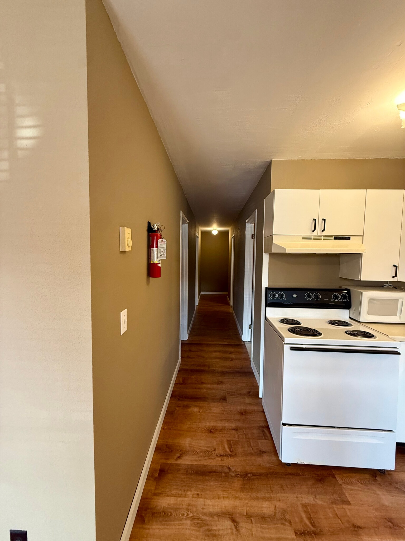 Fire extinguisher - 377 AR 56 Hwy