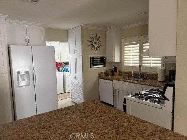 Building Photo - 2104 S Birdie Way