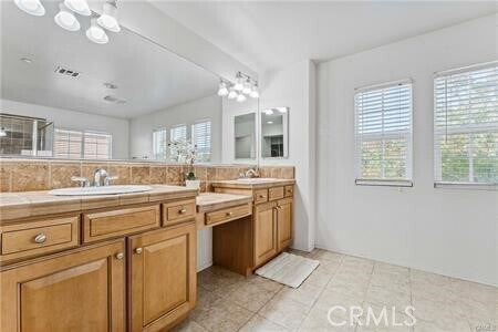 Building Photo - 15601 N Peak Ln