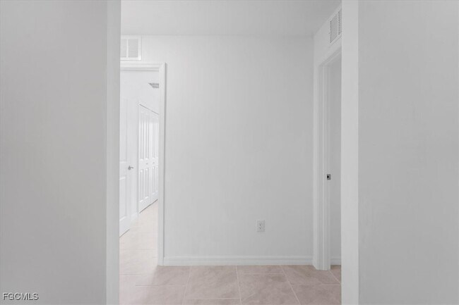 Building Photo - 4138 E Gator Cir