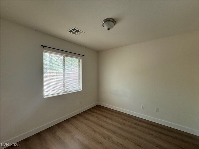 Building Photo - 4243 S Sugar Dr