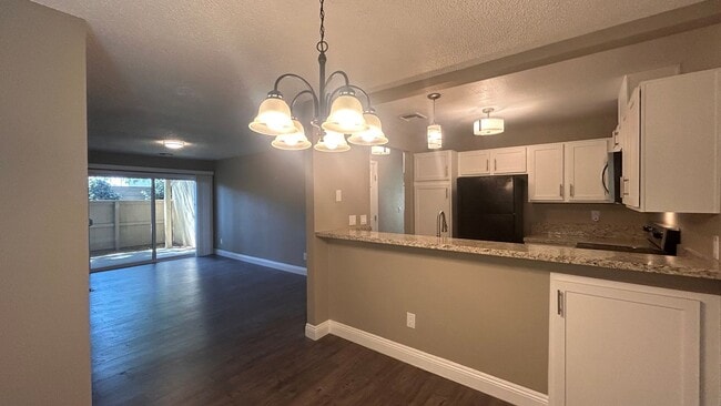 Building Photo - 3400 Sullivan Ct
