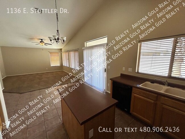 Building Photo - 1136 E Stottler Dr