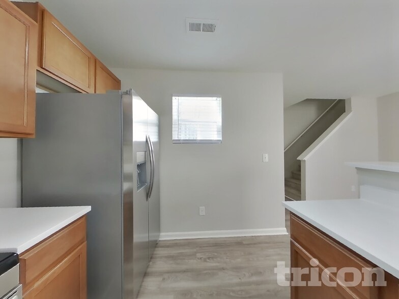 Building Photo - 4911 Magnasco Ln