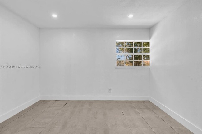 Building Photo - 11790 SW 34th St