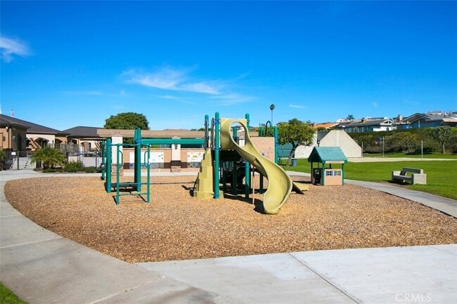 Building Photo - 33925 Faeroe Bay