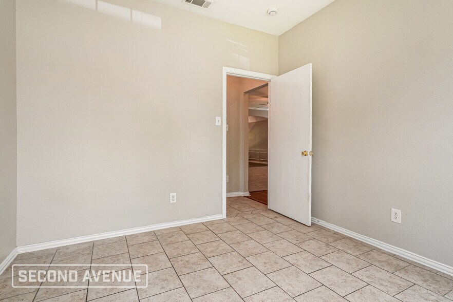 Building Photo - 4831 Tecate Ct