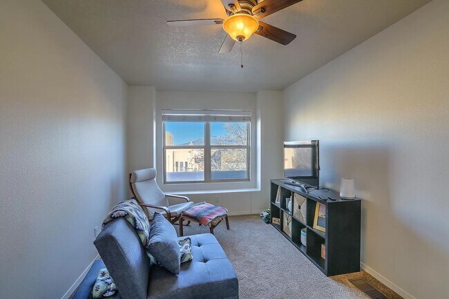 Building Photo - 9723 Calle Chamisa NW