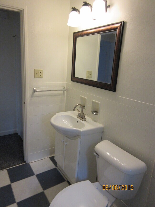 Building Photo - 524 Imo Dr