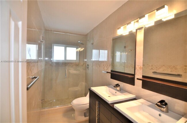 Building Photo - 10820 SW 126th St