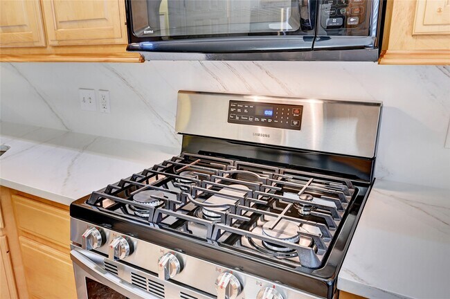 Building Photo - 12959 N Puffin Ln