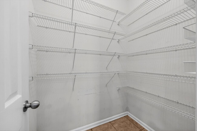 Building Photo - 112 Kildrummy Ct