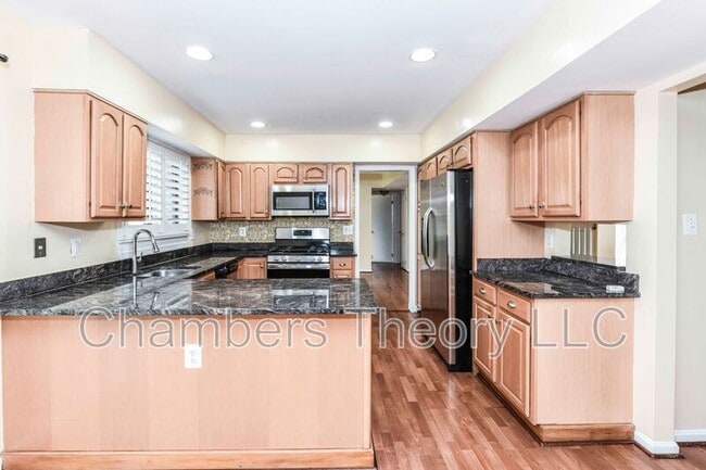 Building Photo - 8834 Sweet Gum Pl