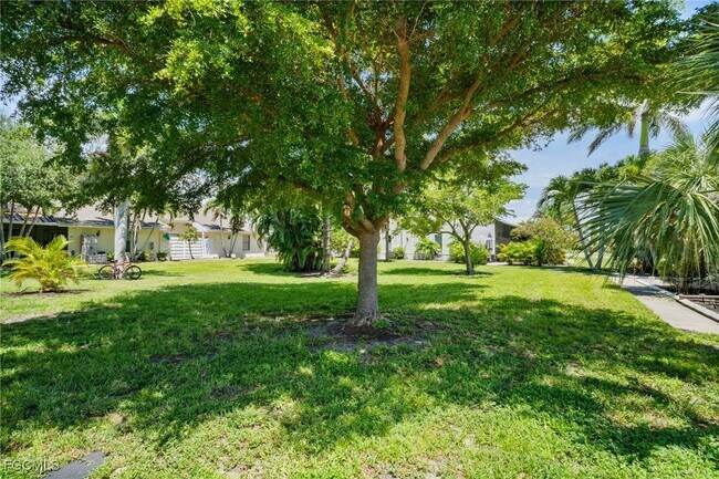 Building Photo - 1417 SW 51st Ln