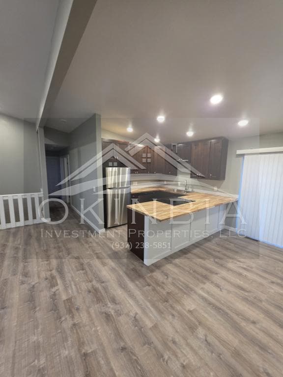 Building Photo - 1038 Rossiter Dr