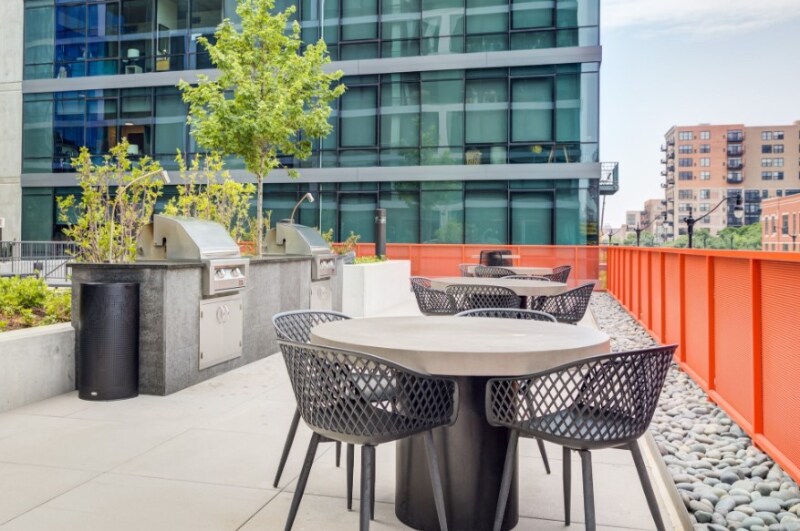 Building Photo - 42 E 14th St