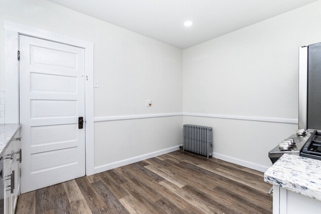 Building Photo - 20 Egerton Rd