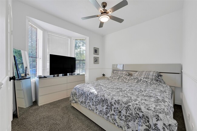 Building Photo - 14902 Carolina Falls Ln