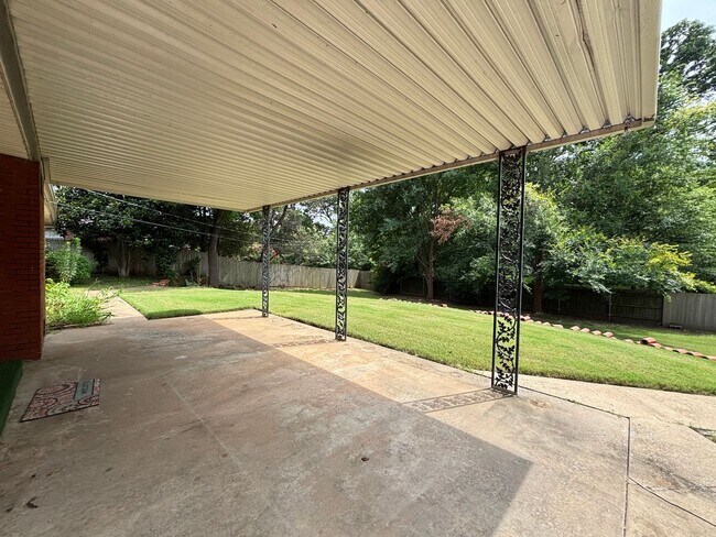 Building Photo - A House For Rent Does Not Come For Rent Ve...