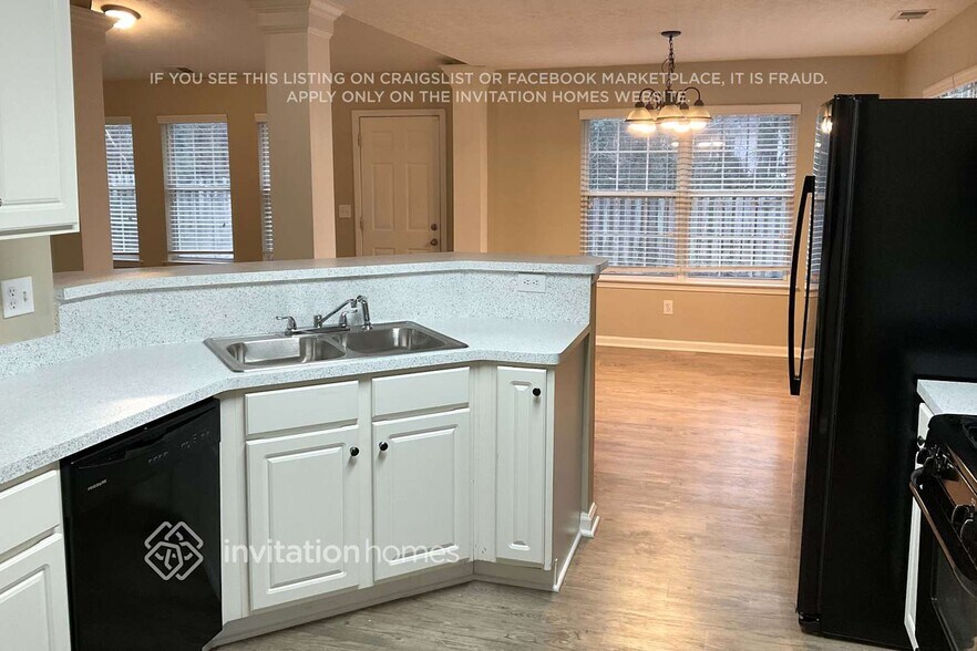 Building Photo - 1533 Milford Pl SW