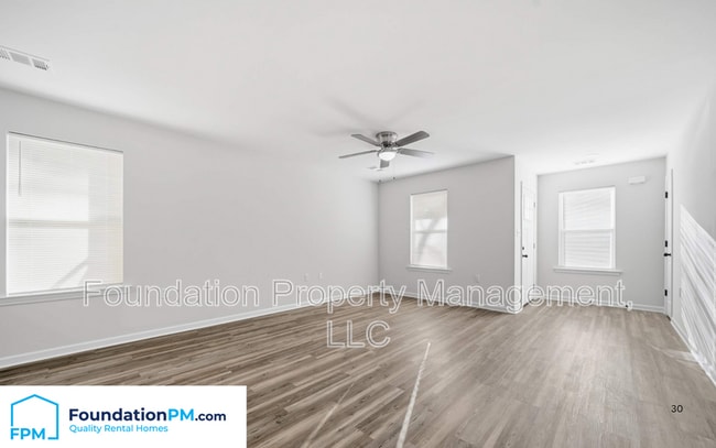 Building Photo - 1398 E Barton Ave