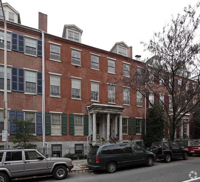 Building Photo - 908-910 Spruce St
