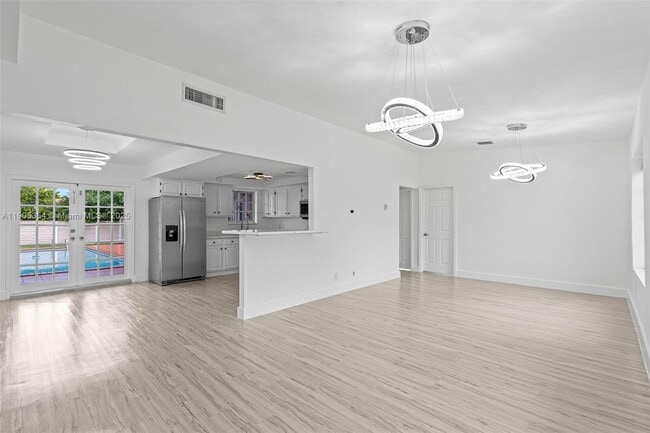 Building Photo - 1145 SW 74th Ct