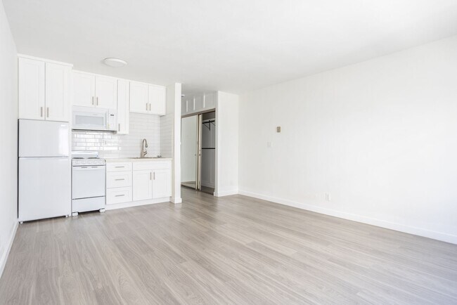 Interior Photo - Larrabee Square Apartments