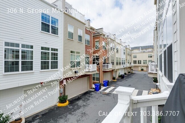 Building Photo - 306 N George Mason Dr