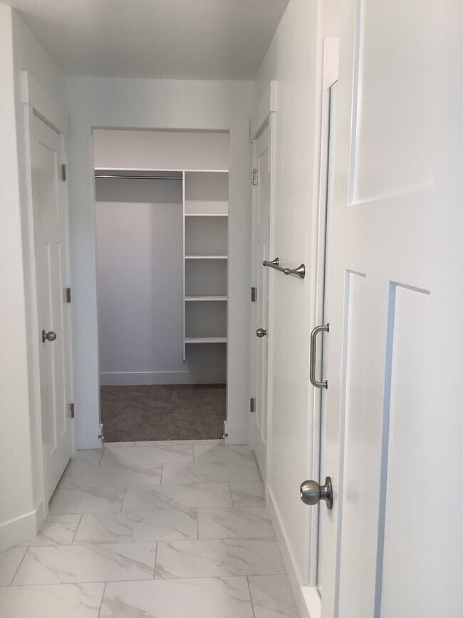 Building Photo - New Construction Townhome Located in Prime...