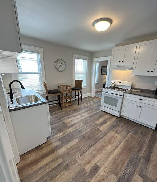 Primary Photo - 664 Flatbush Ave