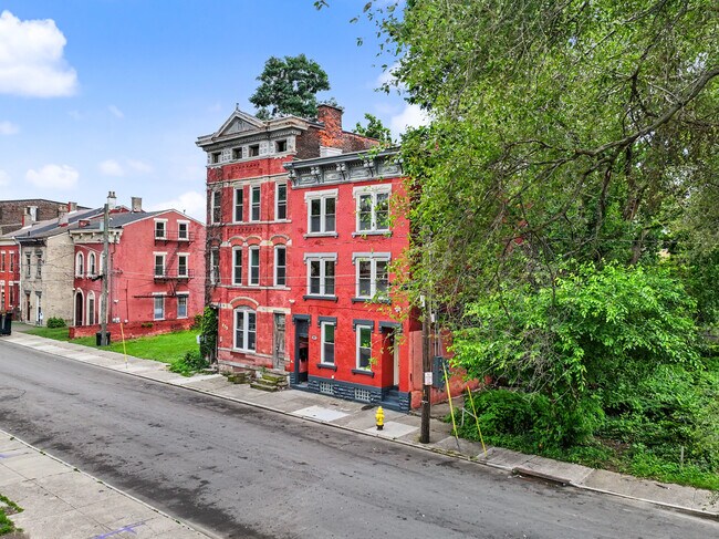 Building Photo - 427 Whiteman St